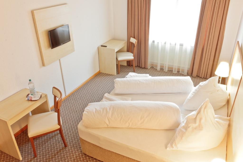 Hotel Ganita Weil Am Rhein Rum bild