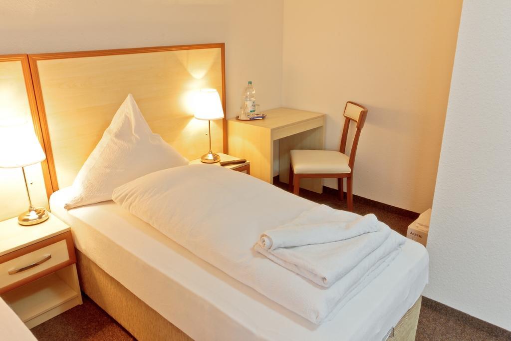 Hotel Ganita Weil Am Rhein Rum bild